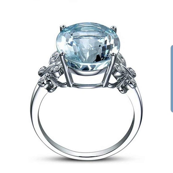 Rhinestone butterfly ring with natural topaz - Picture 5 of 5